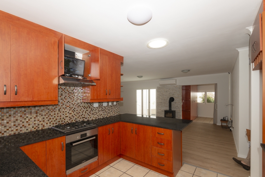 5 Bedroom Property for Sale in Country Club Western Cape